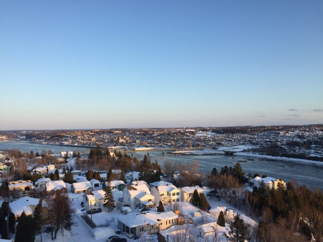 Belle vue de Chicoutimi dans ce doux hiver québécois