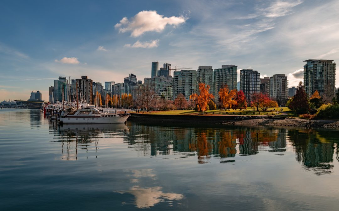 Canada : entre lacs, forêts et villes vibrantes, le grand air accessible à tous.